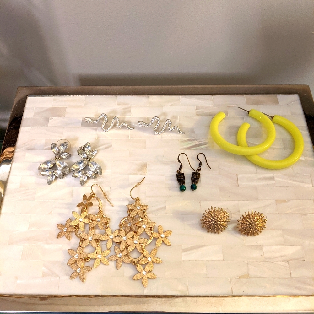 LOT of six earrings